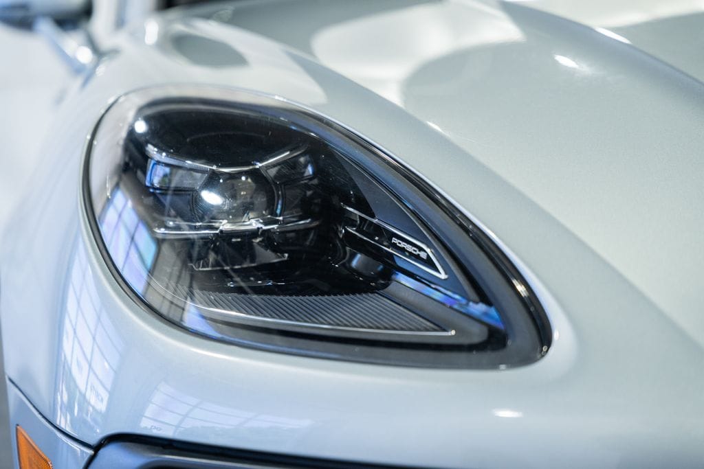 2022 Porsche Macan Base - Photo 11