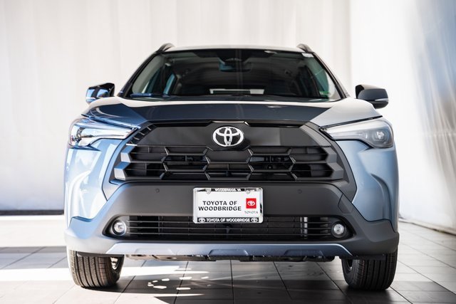 2026 Toyota Corolla Cross XLE photo 2