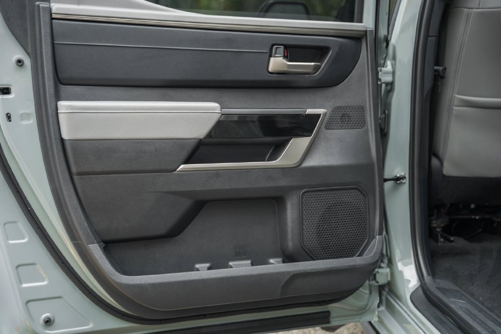 2025 Toyota Tundra Limited - Photo 18