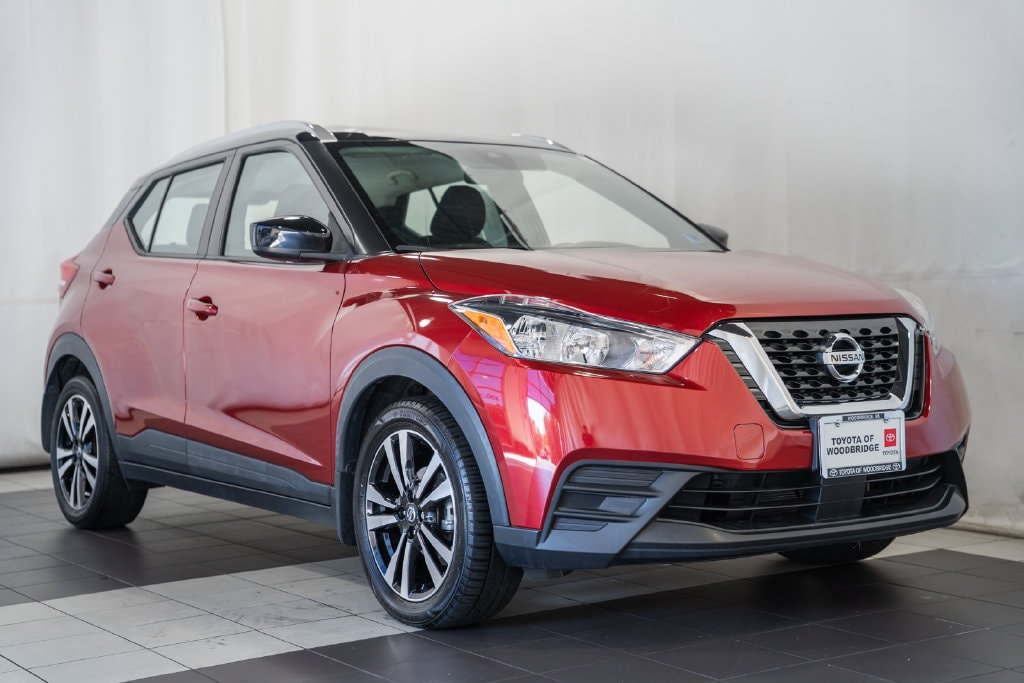 Used 2020 Nissan Kicks SV with VIN 3N1CP5CV2LL566085 for sale in Woodbridge, VA