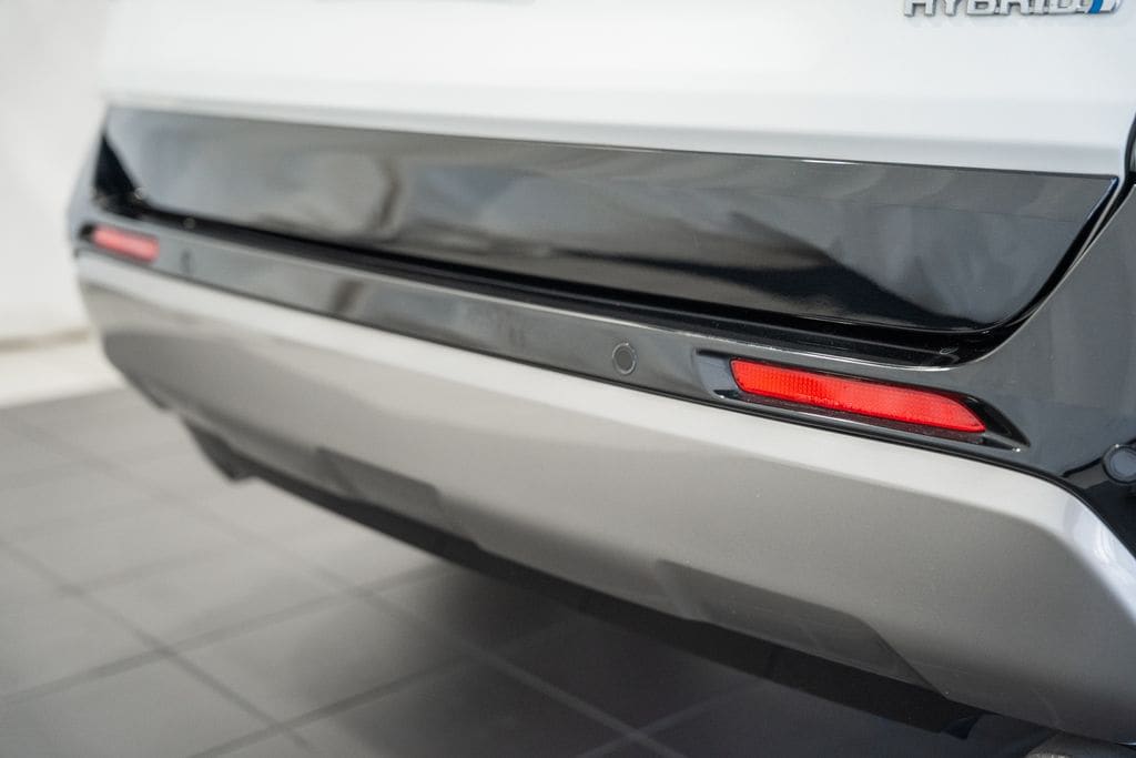 2024 Toyota RAV4 XSE - Photo 8