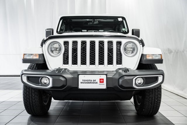 2021 Jeep Gladiator Overland photo 2