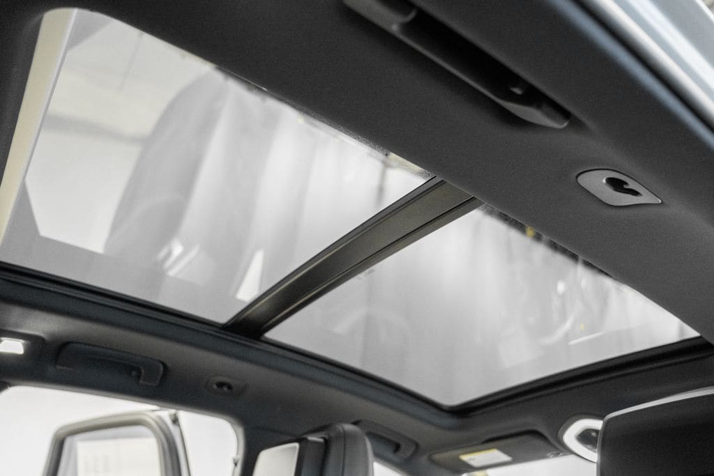 2022 Porsche Macan Base - Photo 32