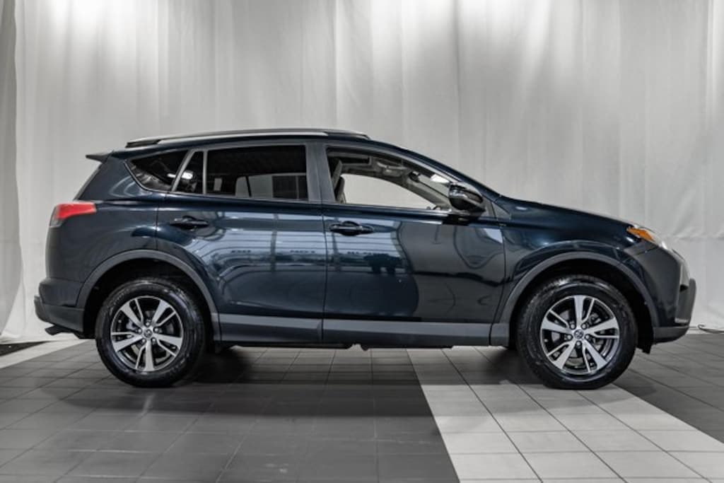 Used 2018 Toyota RAV4 XLE SUV