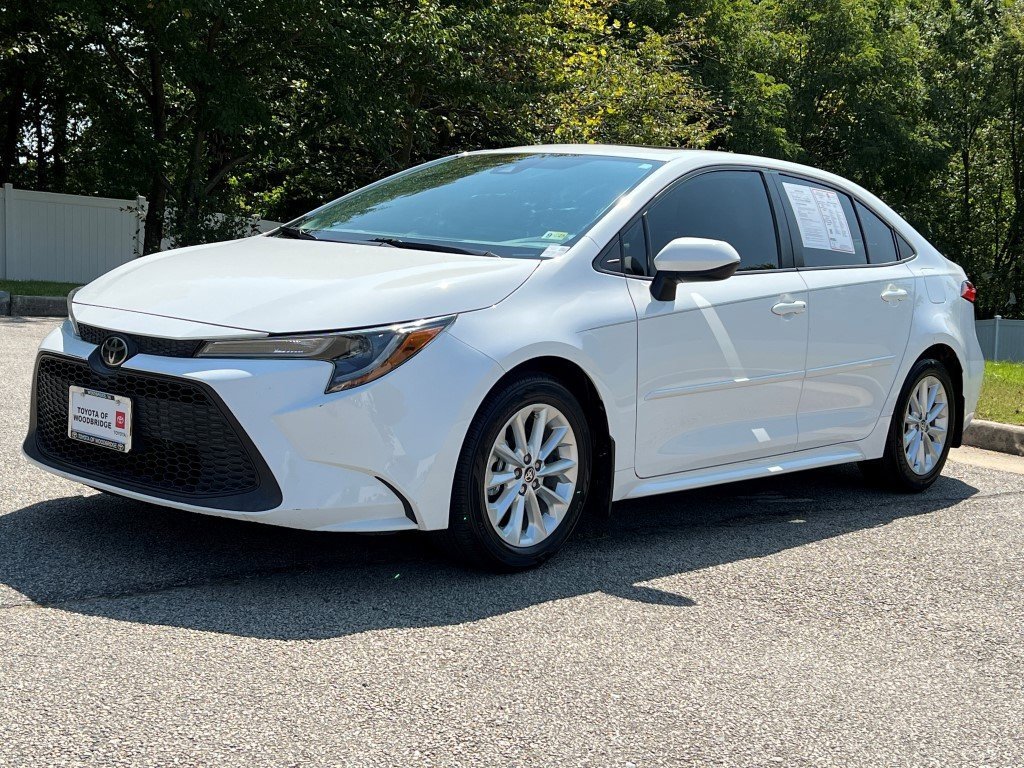 Used 2020 Toyota Corolla LE with VIN 5YFHPRAE1LP012522 for sale in Woodbridge, VA