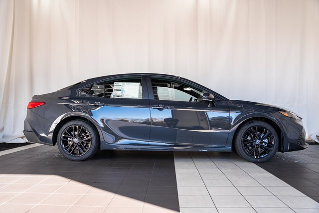 2026 Toyota Camry SE photo 3