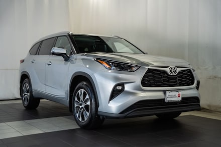 2025 Toyota Highlander XLE SUV