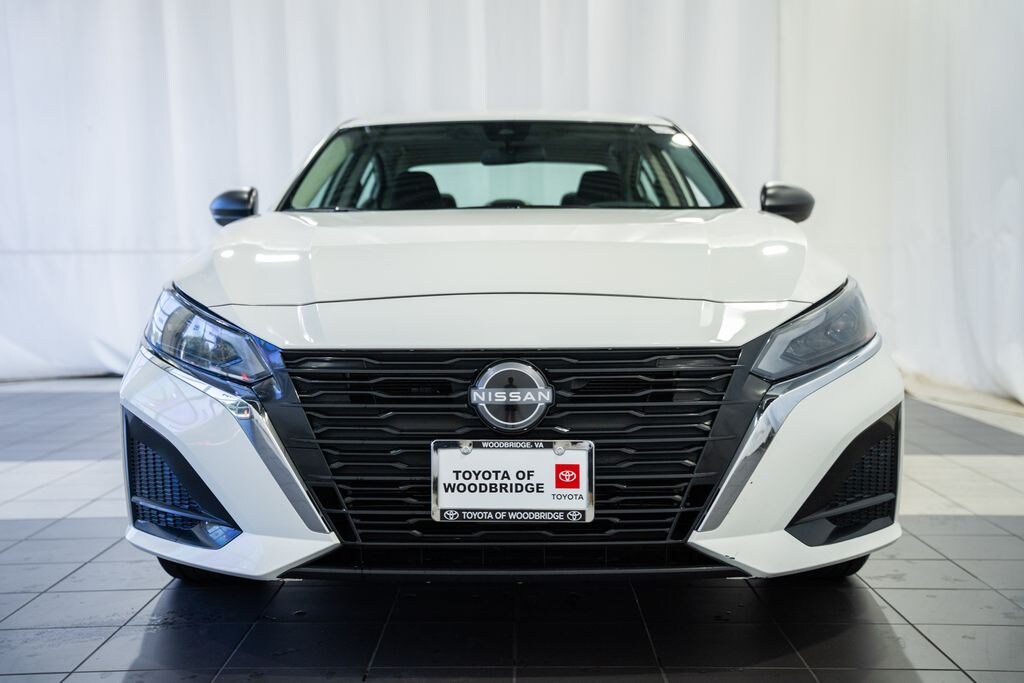 Used 2025 Nissan Altima 2.5 SV Sedan