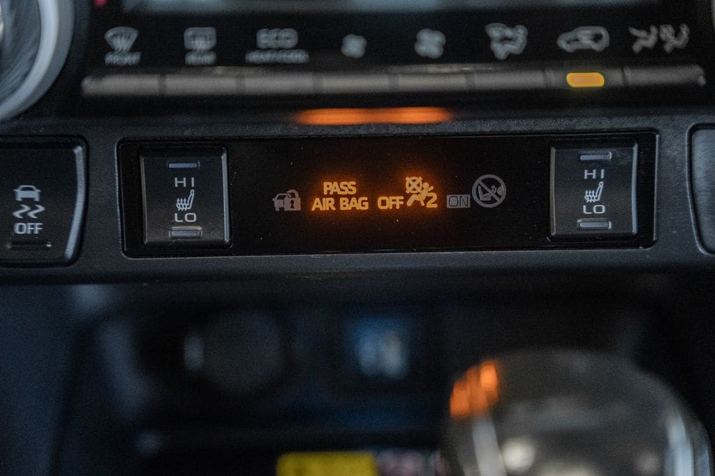 2024 Toyota RAV4 XSE - Photo 22