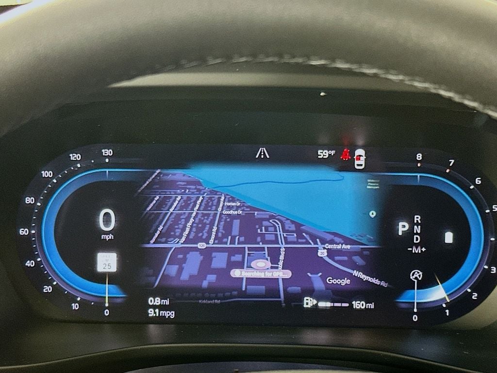 2023 Volvo XC40 Plus - Photo 12