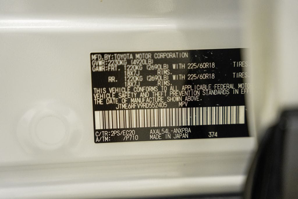 2024 Toyota RAV4 XSE - Photo 33