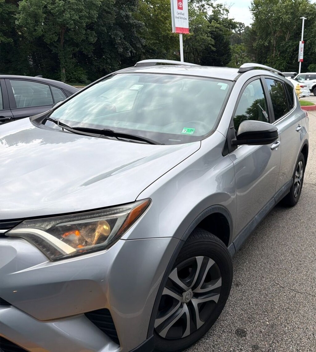Used 2016 Toyota RAV4 LE SUV