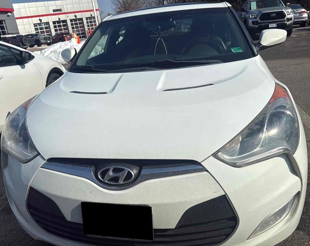 Used 2013 Hyundai Veloster Base with VIN KMHTC6AD8DU134404 for sale in Woodbridge, VA