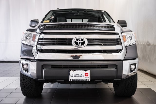 Used 2017 Toyota Tundra SR5 with VIN 5TFUM5F19HX071493 for sale in Frederick, MD