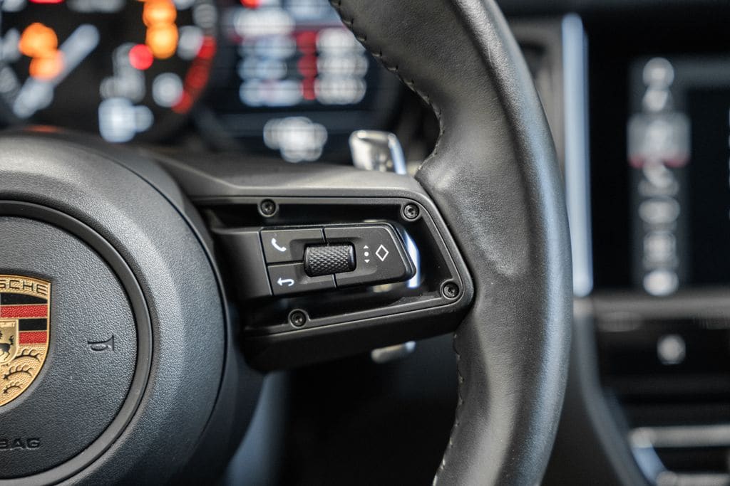 2022 Porsche Macan Base - Photo 25