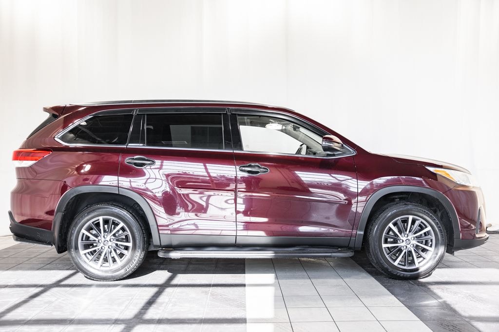 Used 2019 Toyota Highlander XLE SUV
