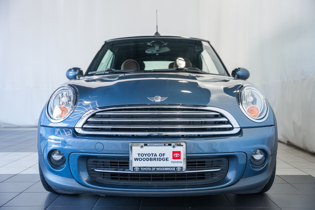Used 2011 MINI Cooper Base with VIN WMWZN3C5XBT132795 for sale in Woodbridge, VA