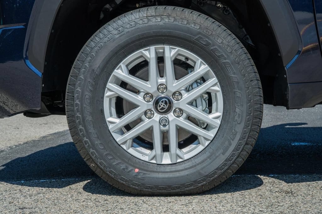 2026 Toyota Tundra SR5 - Photo 18