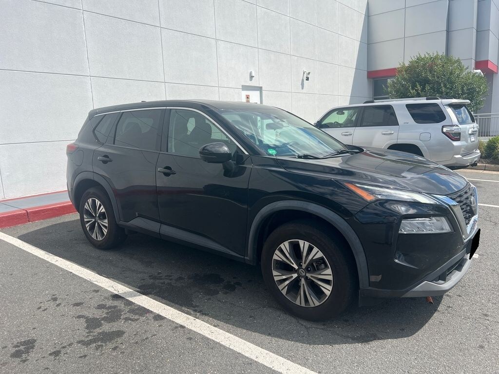 Used 2021 Nissan Rogue SV SUV
