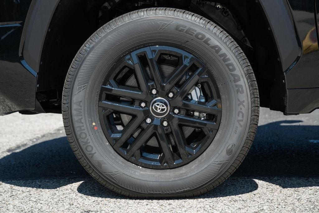 2026 Toyota Tundra SR5 - Photo 18