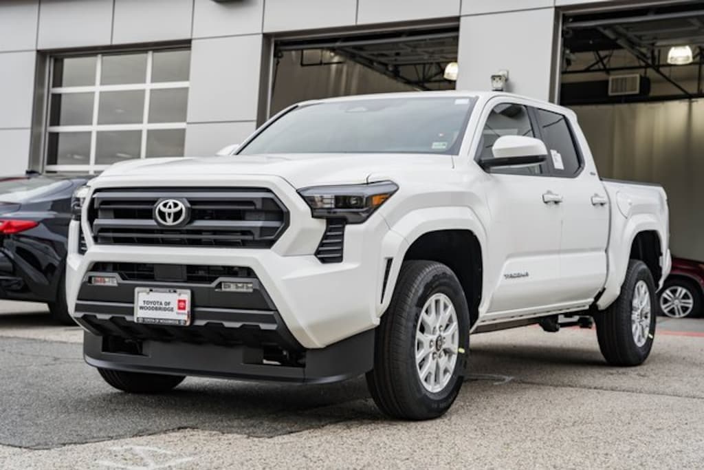 New 2025 Toyota Tacoma SR5 Truck Double Cab