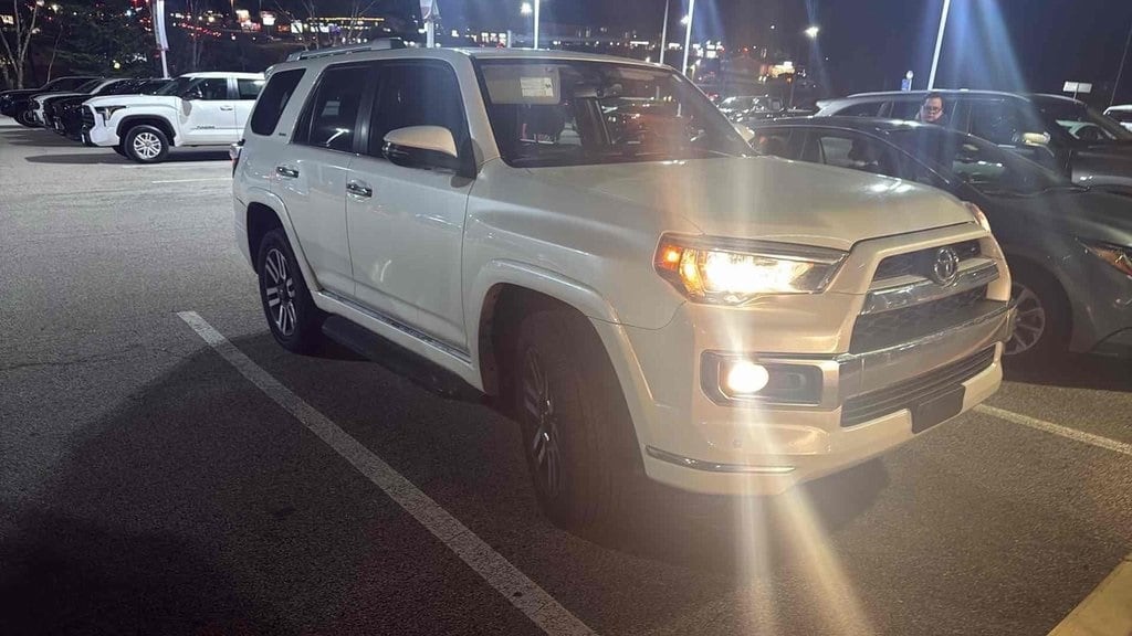 2019 Toyota 4Runner Limited's photo