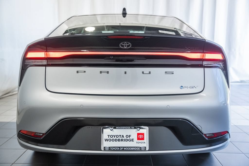 2026 Toyota Prius Plug-in Hybrid XSE - Photo 5