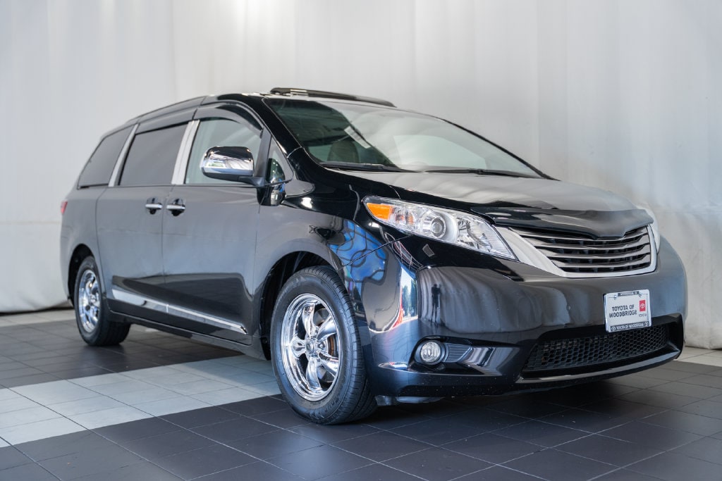 2017 Toyota Sienna XLE