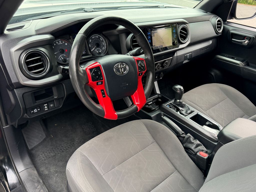 2019 Toyota Tacoma TRD Sport - Photo 19