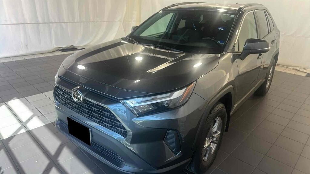 Used 2022 Toyota RAV4 XLE SUV