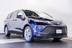 2025 Toyota Sienna XLE Van Passenger Van