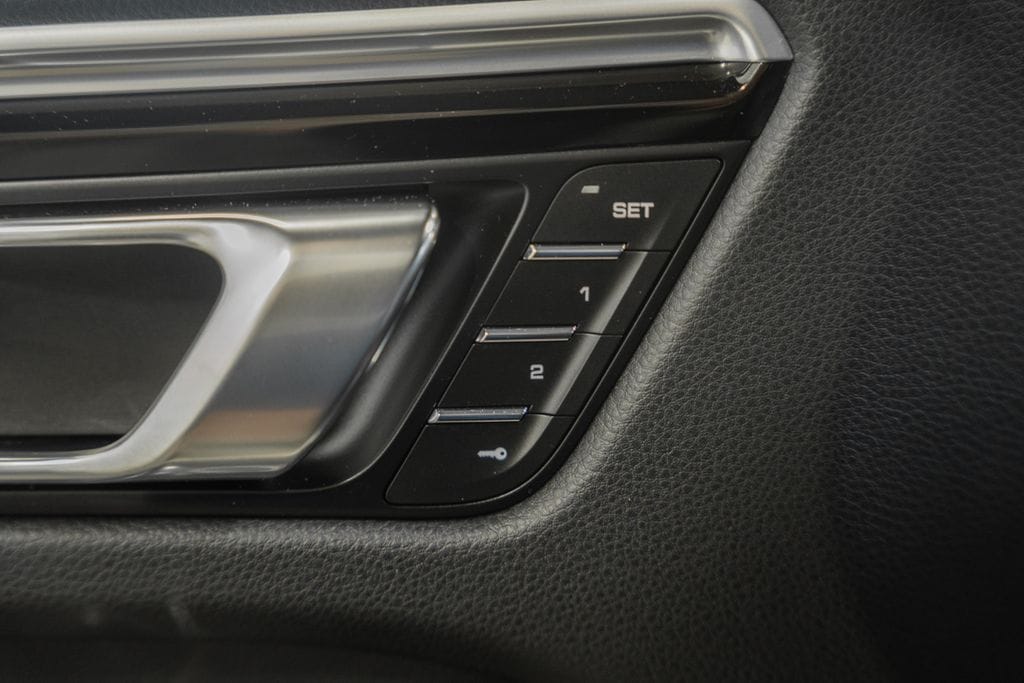 2022 Porsche Macan Base - Photo 39