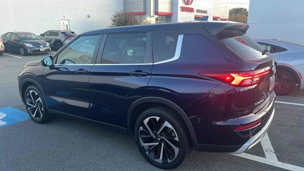 Used 2023 Mitsubishi Outlander SE SUV