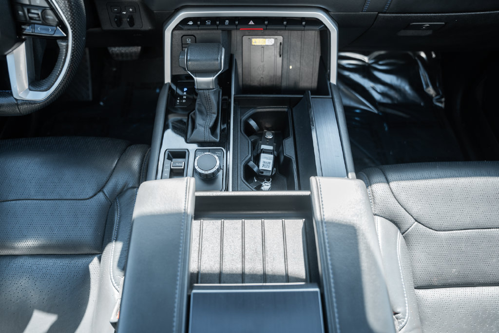 2024 Toyota Tundra Platinum - Photo 28