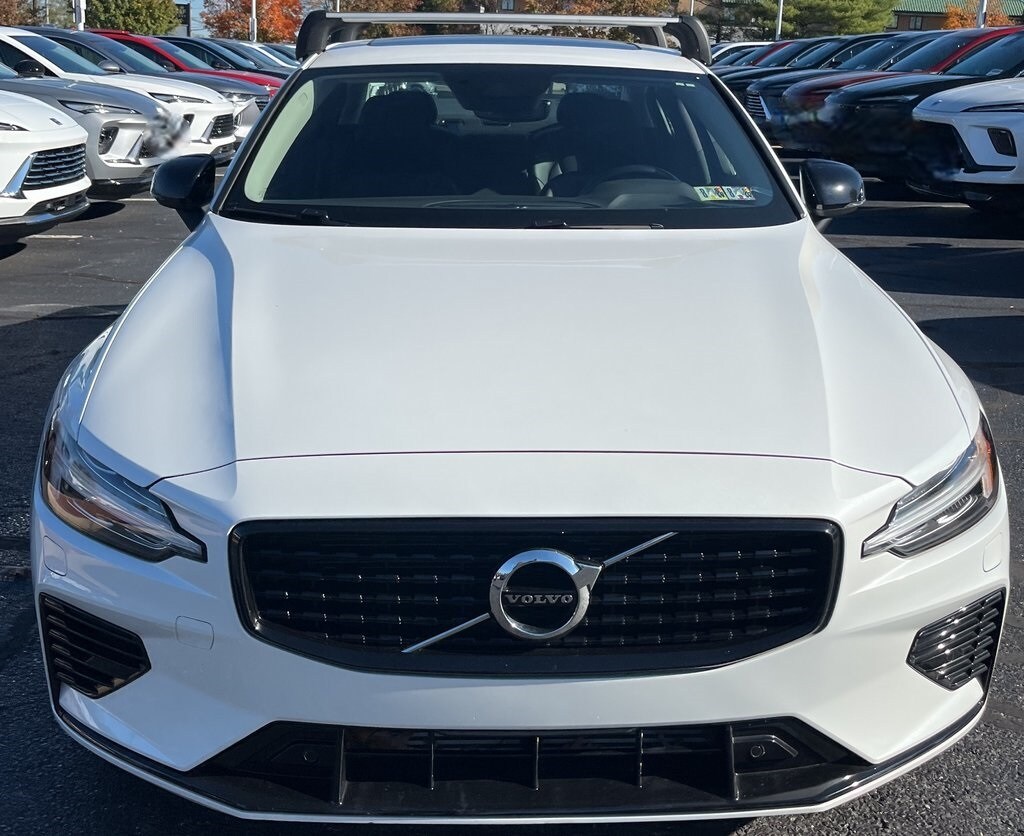 Used 2022 Volvo S60 Recharge Plug-In Hybrid T8 R-Design Expression Sedan