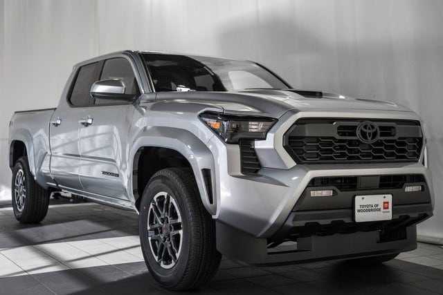 2026 Toyota Tacoma TRD Sport's photo