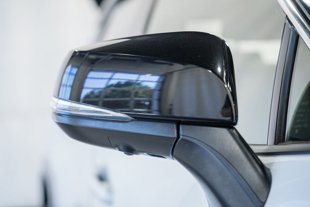 2024 Toyota RAV4 XSE - Photo 11