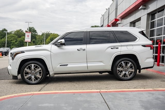 2025 Toyota Sequoia Capstone photo 3