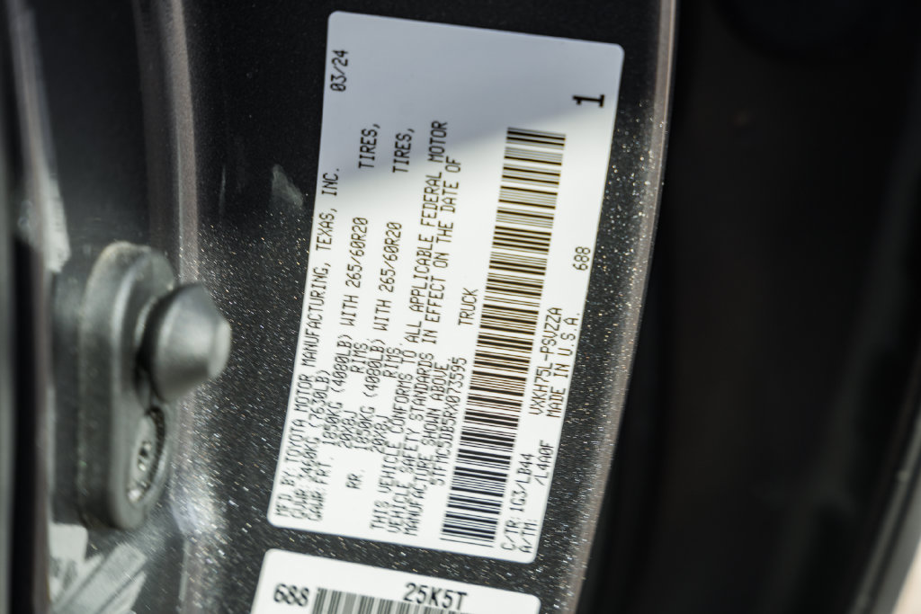 2024 Toyota Tundra 1794 Edition - Photo 34