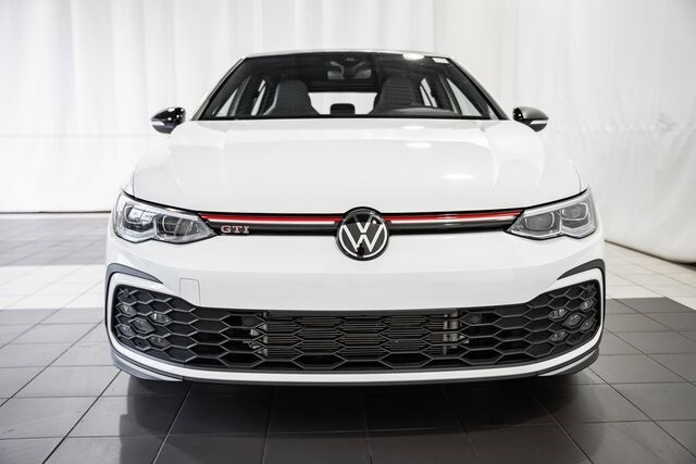 2024 Volkswagen Golf GTI 380 SE photo 2