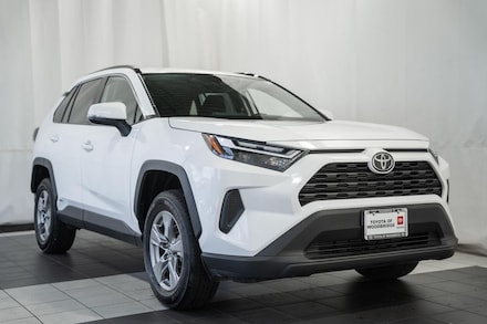 2025 Toyota RAV4 Hybrid XLE SUV