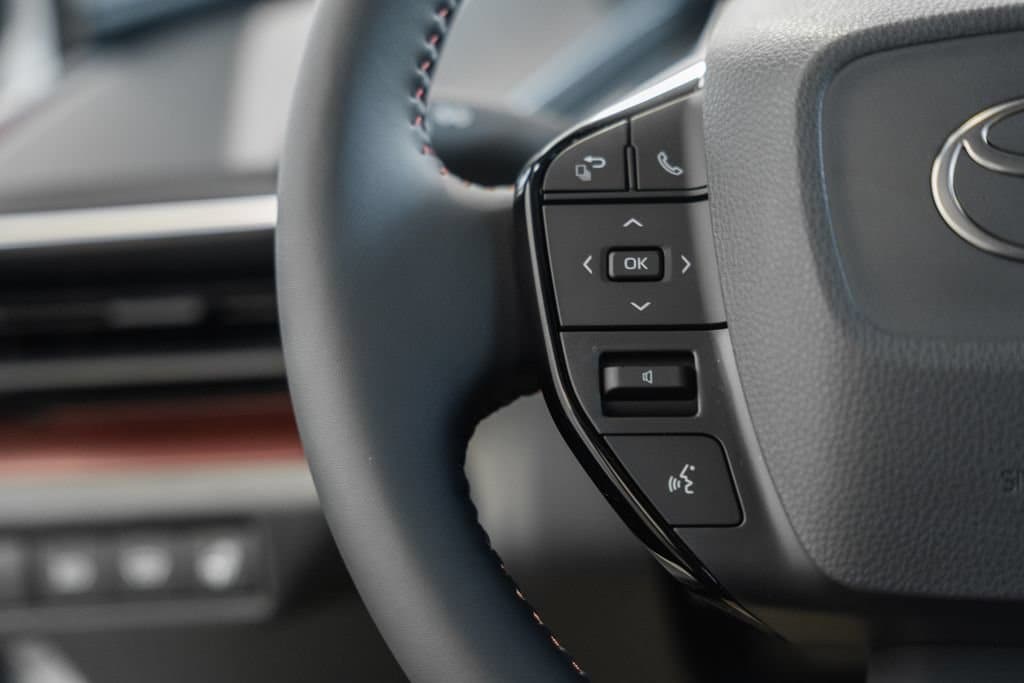 2026 Toyota Prius Plug-in Hybrid XSE - Photo 23
