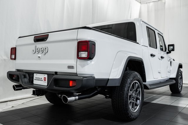 2021 Jeep Gladiator Overland photo 4