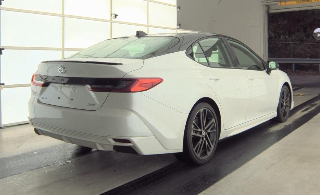 2025 Toyota Camry XSE photo 3