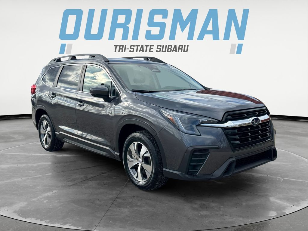 2024 Subaru Ascent Premium's photo