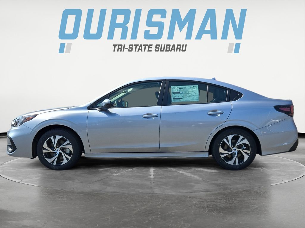 2025 Subaru Legacy Premium photo 3