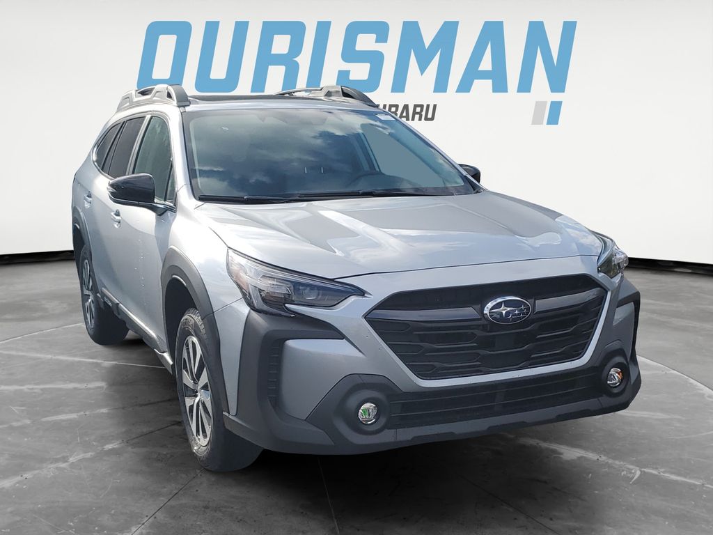 2025 Subaru Outback Premium's photo