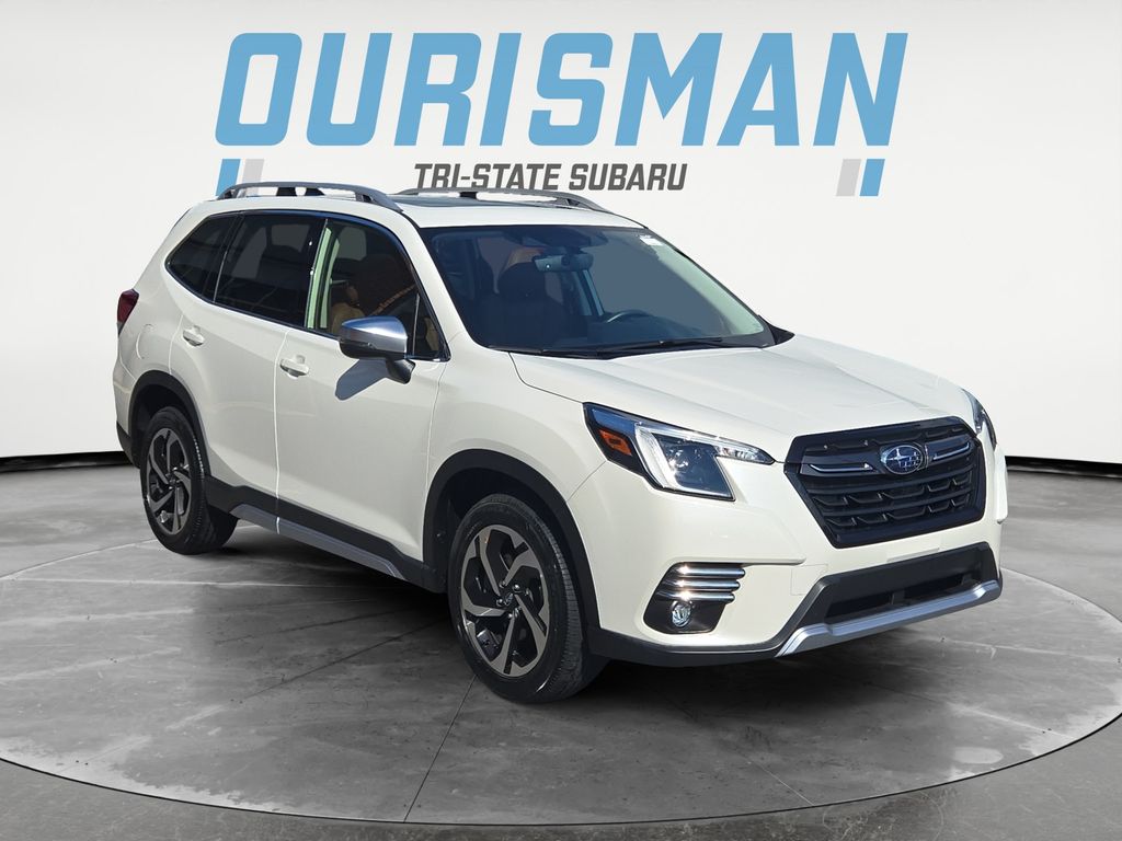 2024 Subaru Forester Touring's photo