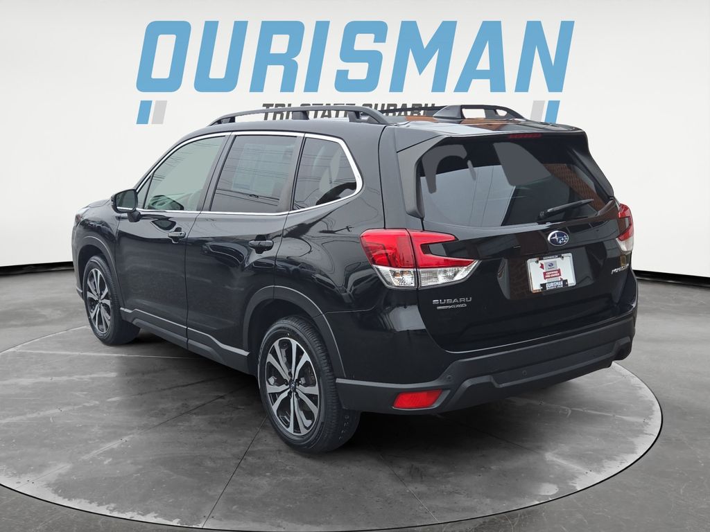 2023 Subaru Forester Limited photo 3