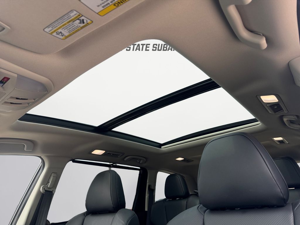2025 Subaru Ascent Onyx Edition-Touring - Photo 17
